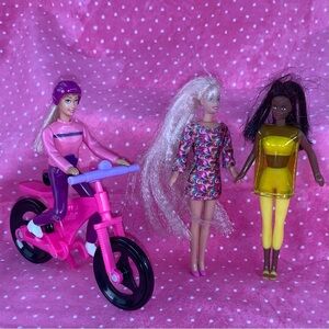 Small Barbie Doll Set From McDonald’s.